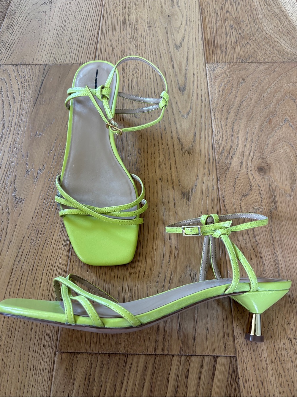 Ann Taylor leather strappy kitten heel womens 9 neon green